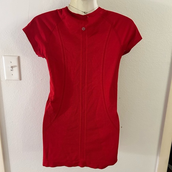 lululemon athletica Vibrant Red swiftly 2.0 - Picture 4 of 4